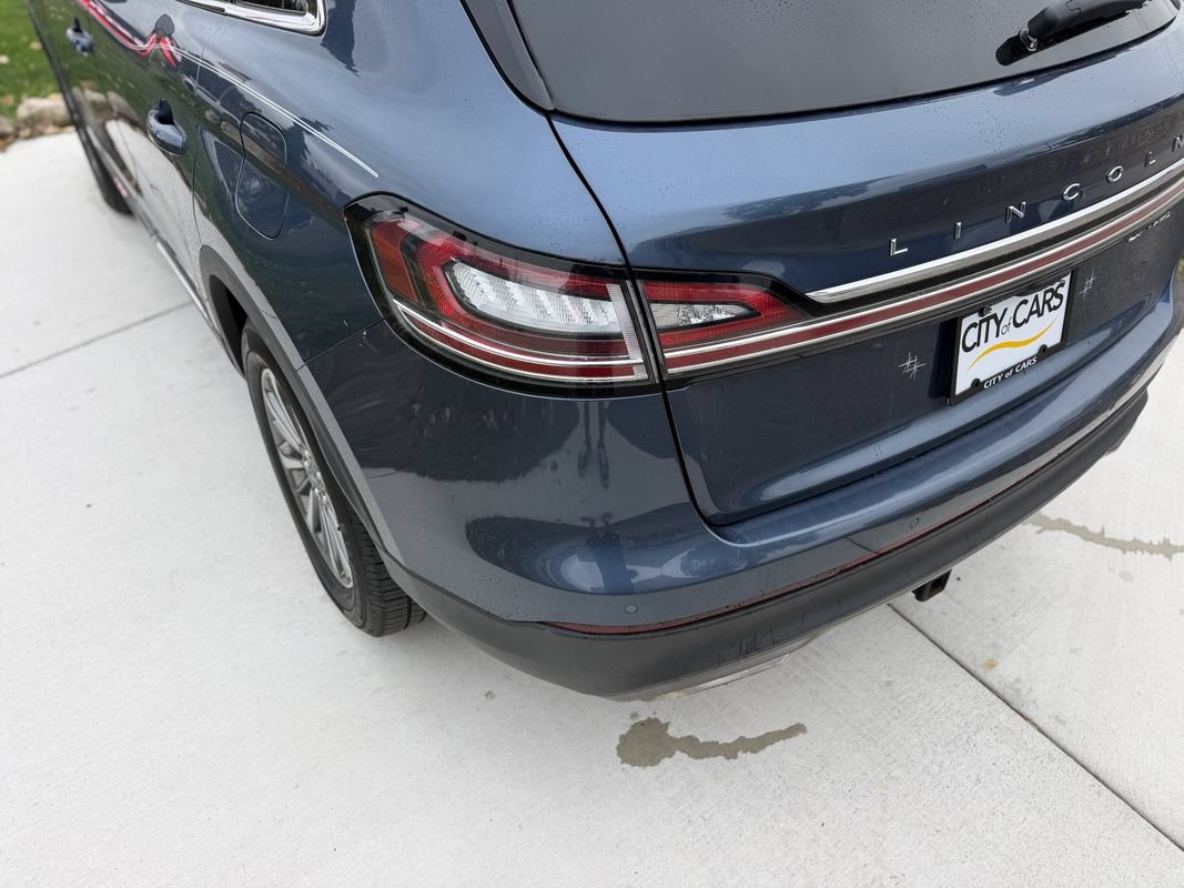 Used 2019 Lincoln Nautilus Select AWD/4WD image 13