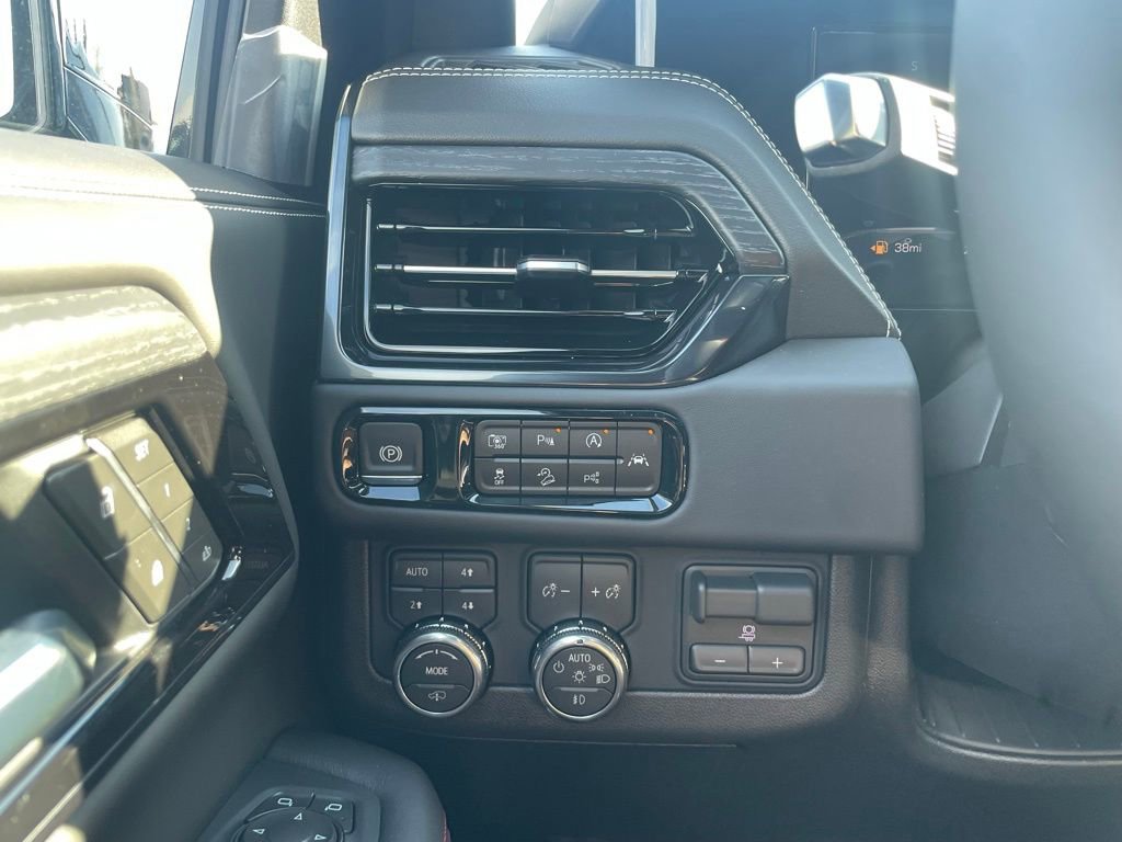 New 2026 GMC Yukon XL AT4 Ultimate image 13