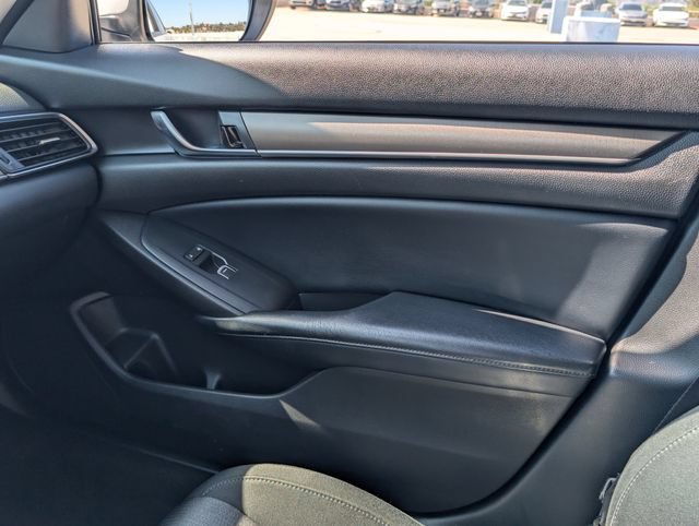 Used 2018 Honda Accord LX image 21