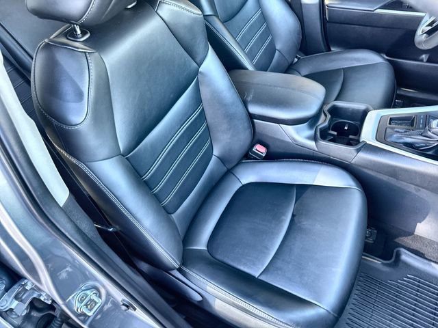 Used 2023 Toyota RAV4 XLE Premium image 33