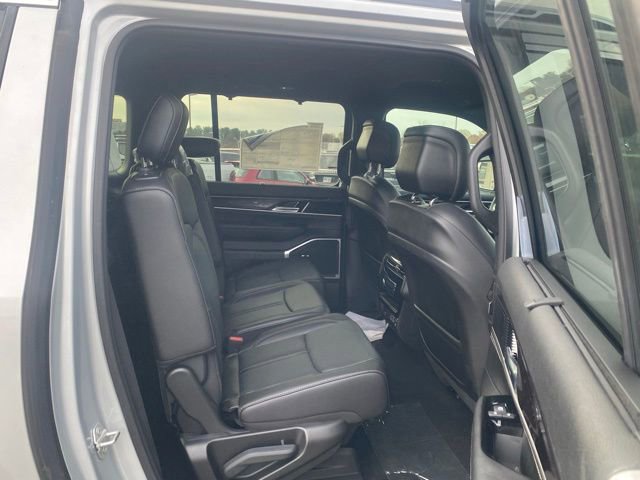 New 2024 Jeep Wagoneer L 4WD w/ Convenience Group I image 31