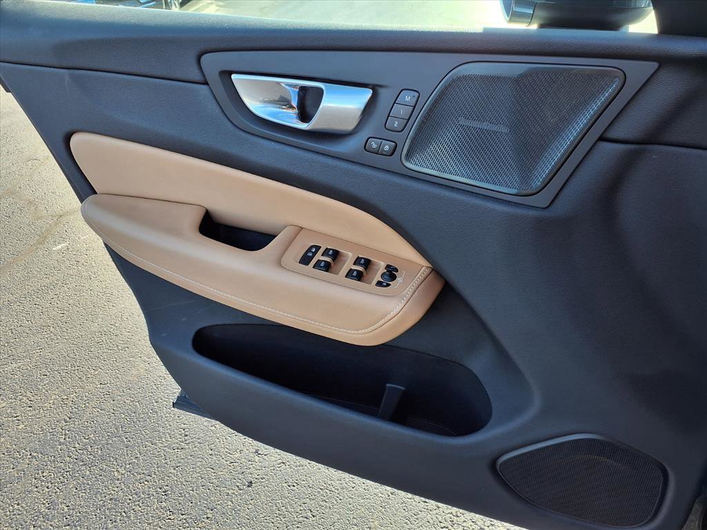 Used 2021 Volvo XC60 T5 Inscription w/ Advanced Package image 19