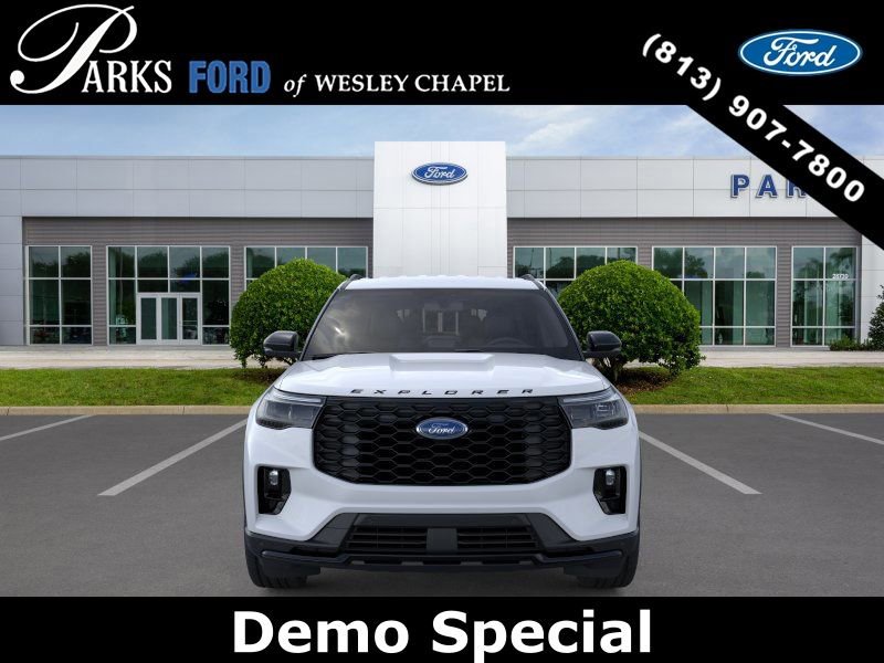 New 2026 Ford Explorer ST-Line w/ Premium Package RWD image 6