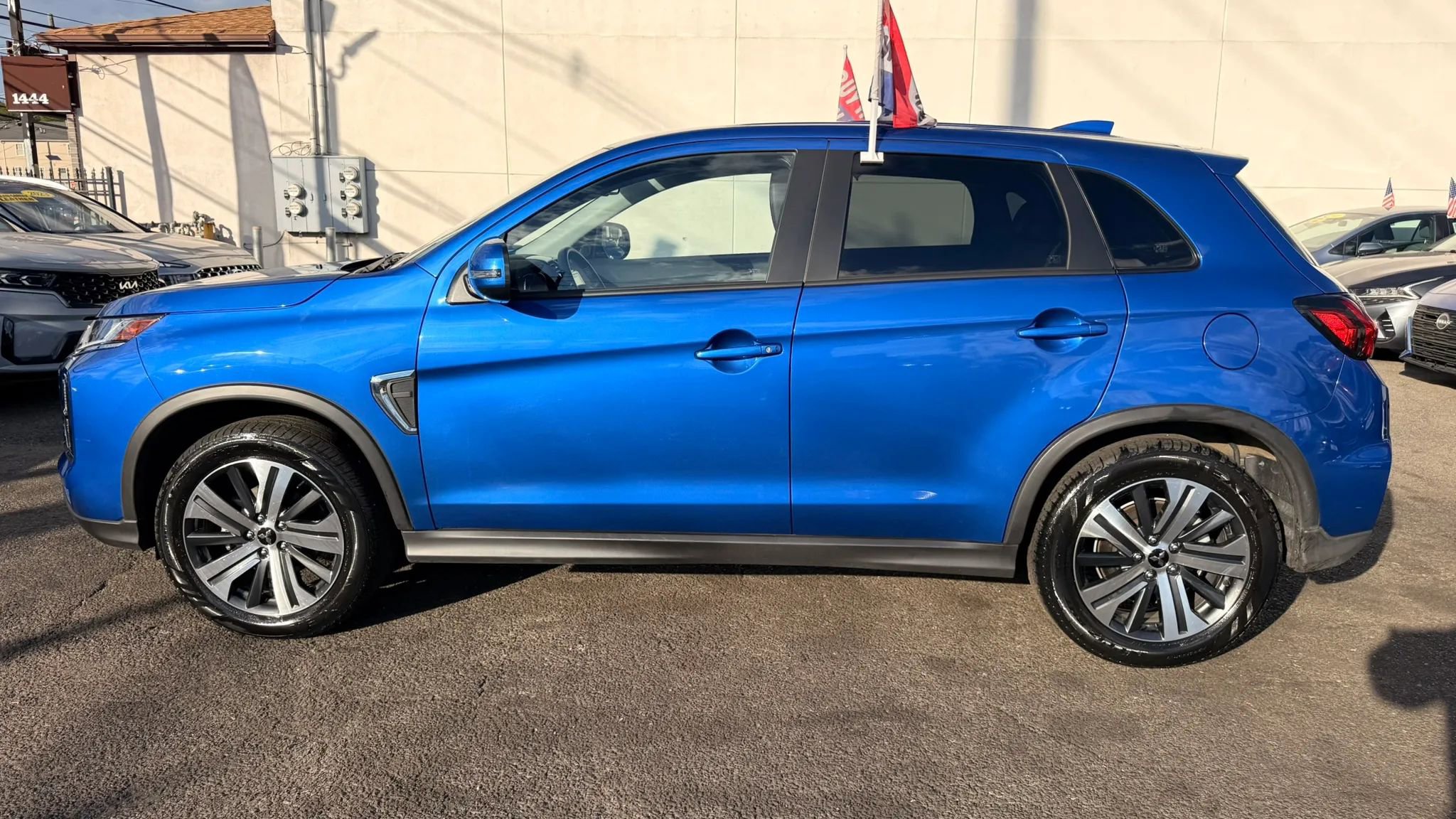 Used 2025 Mitsubishi Outlander Sport SE AWD/4WD image 10