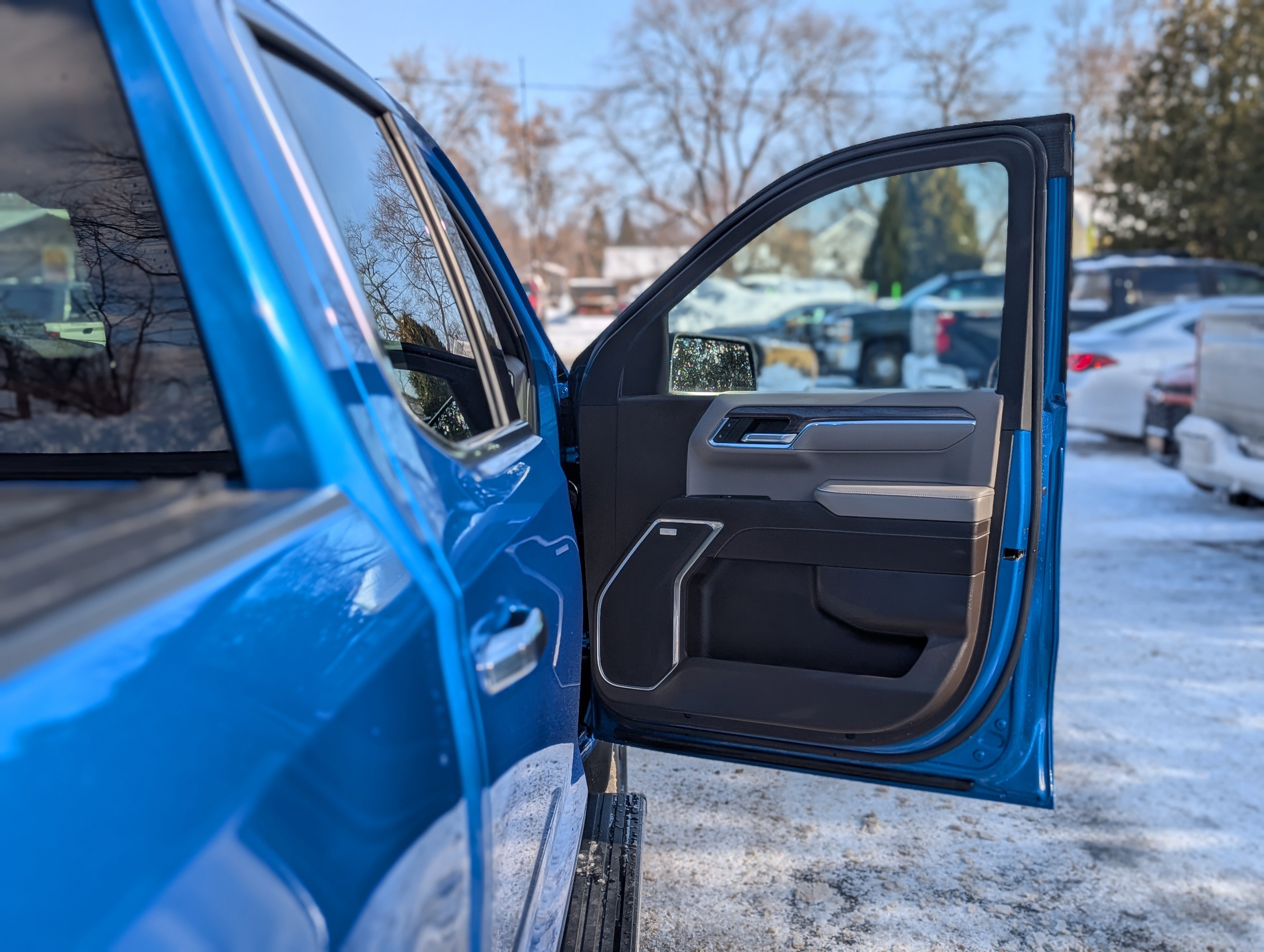 Used 2023 Chevrolet Silverado 1500 LTZ w/ LTZ Convenience Package II image 46