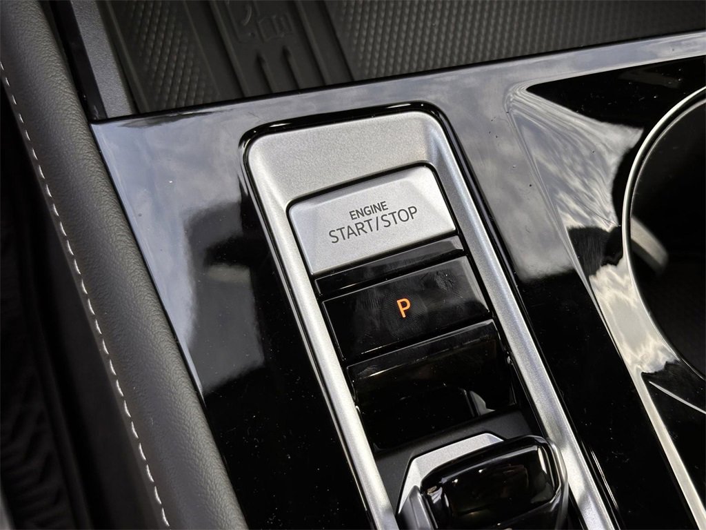 New 2025 Volkswagen Atlas Cross Sport SEL Premium R-Line image 22