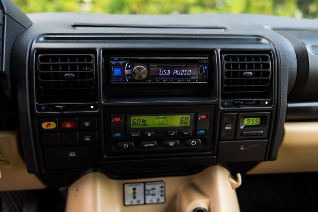 Used 2004 Land Rover Discovery S AWD/4WD image 13