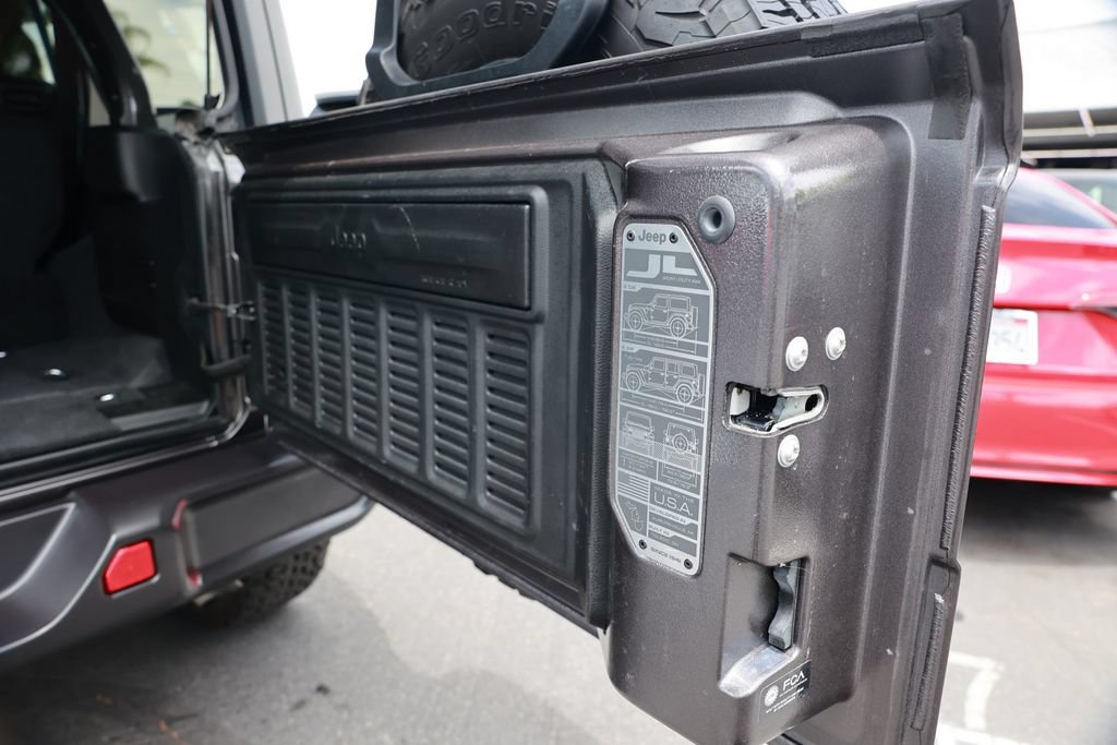 Used 2025 Jeep Wrangler Unlimited Sport S 4xe AWD/4WD image 38