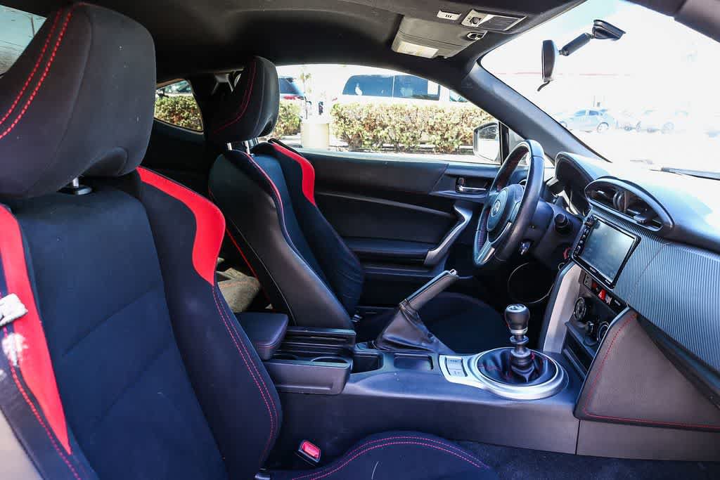 Used 2016 Scion FR-S RWD image 18