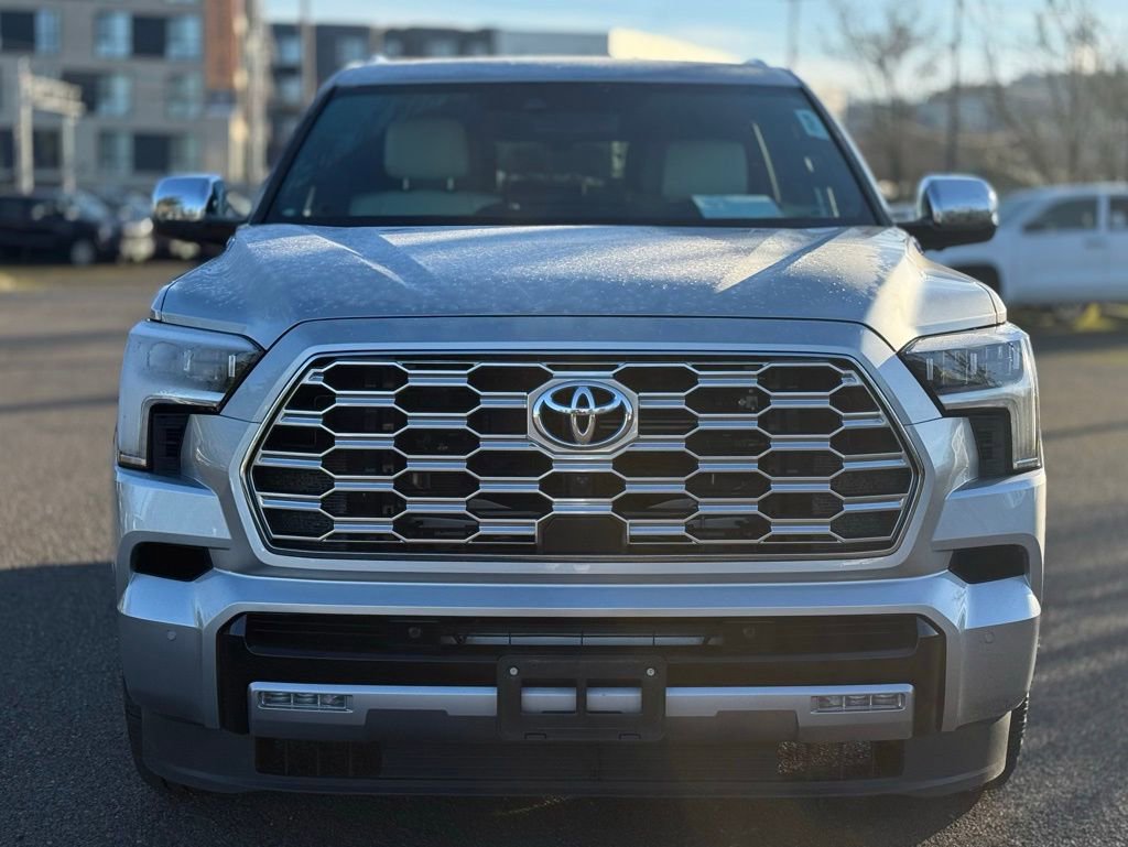 Used 2023 Toyota Sequoia Capstone image 8