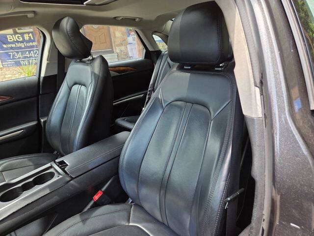 Used 2015 Lincoln MKZ Hybrid w/ Equipment Group 202A Reserve FWD image 19