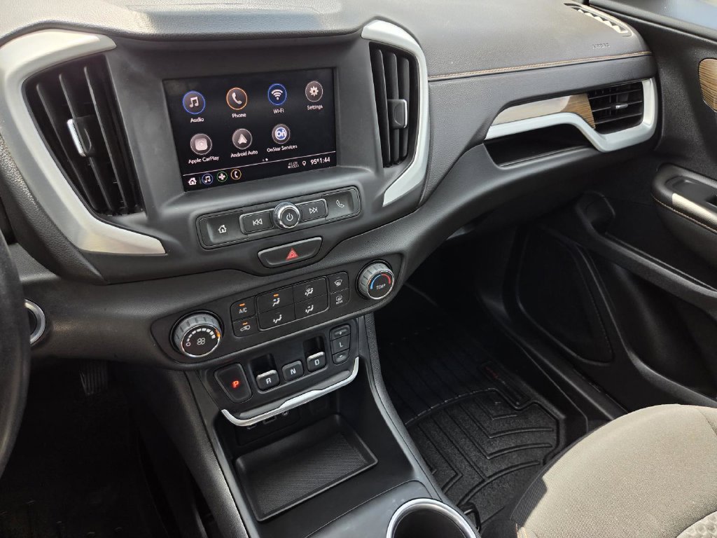 Used 2020 GMC Terrain SLE FWD image 21
