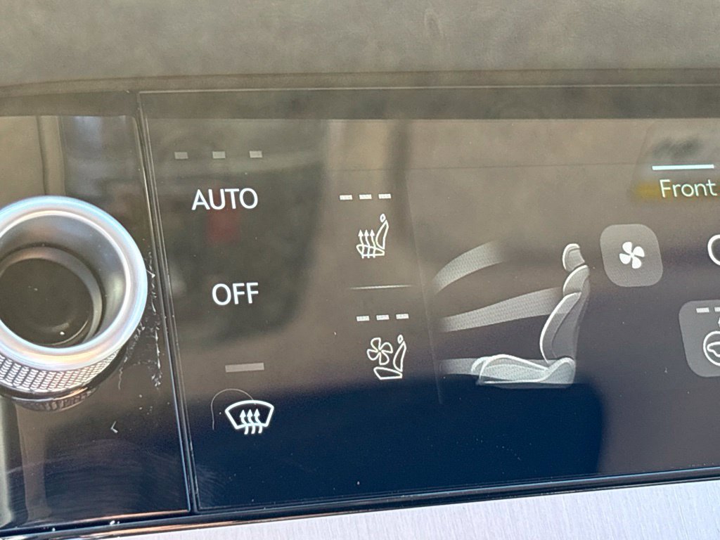 New 2027 Genesis GV70 2.5T Advanced AWD/4WD image 16