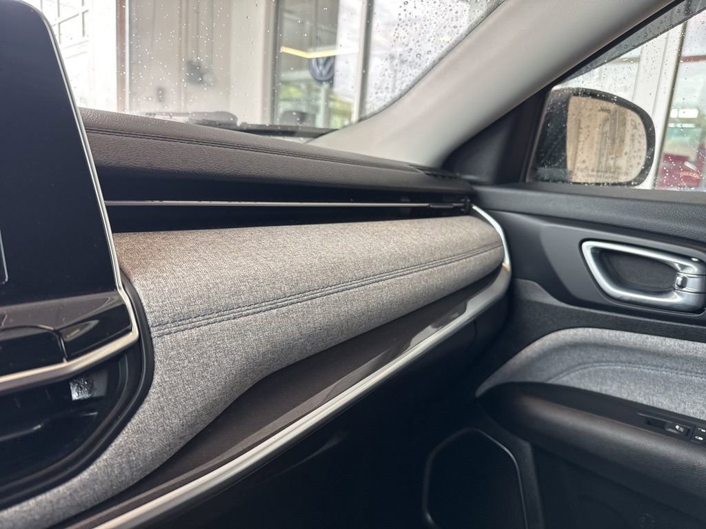 Used 2022 Jeep Compass Latitude w/ Convenience Group image 46