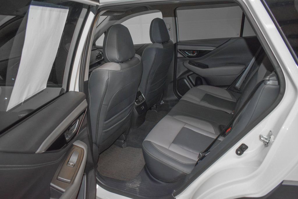 Used 2023 Subaru Outback Onyx Edition image 21