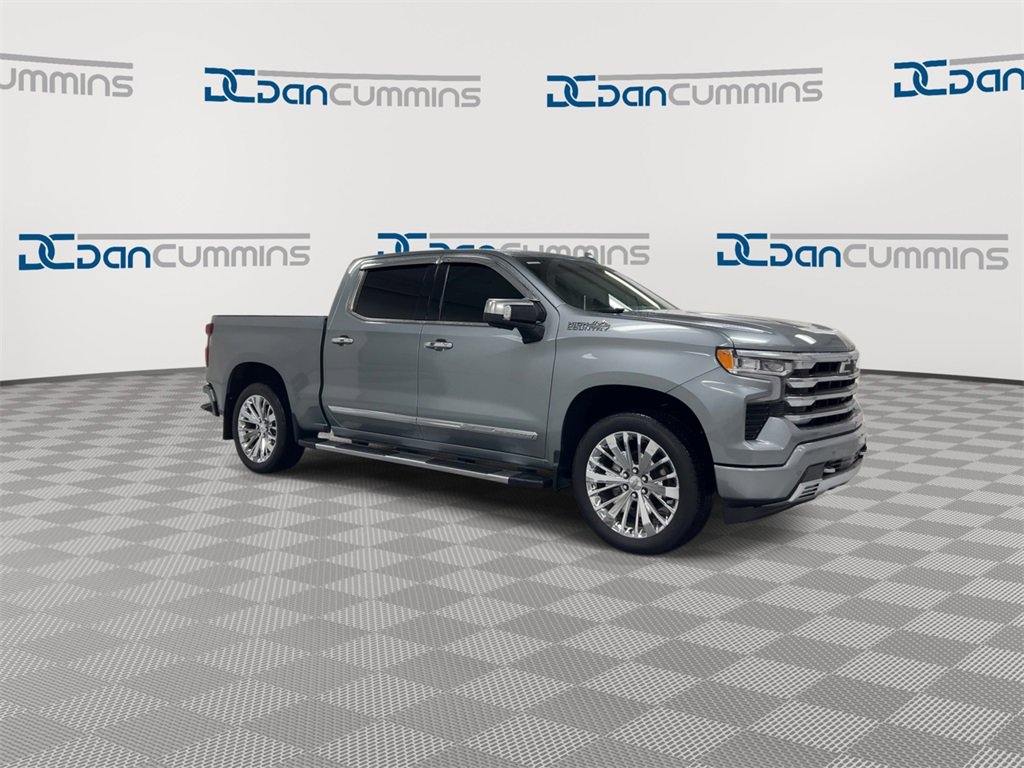 Used 2023 Chevrolet Silverado 1500 High Country image 2