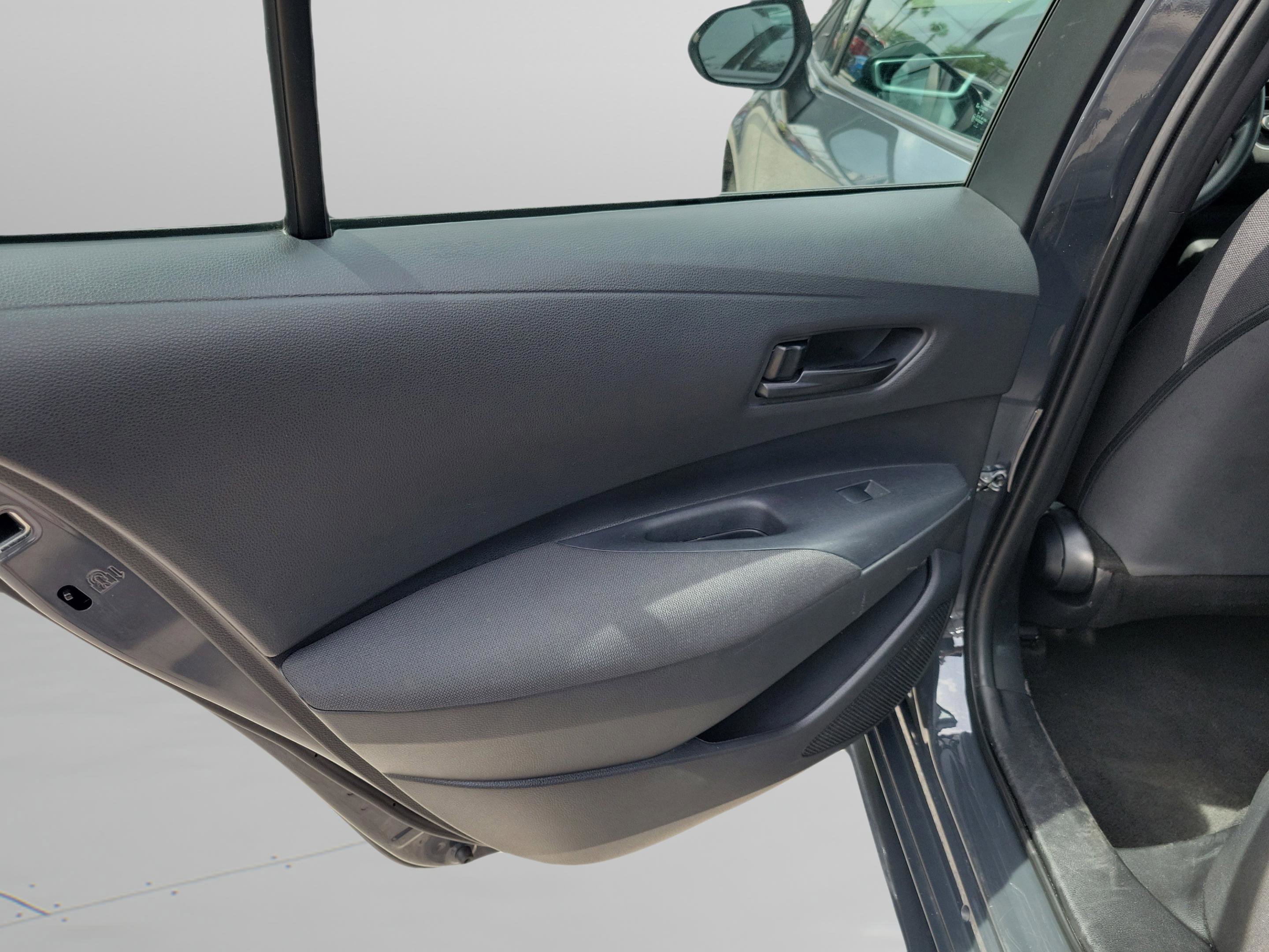 Used 2023 Toyota Corolla LE FWD image 11