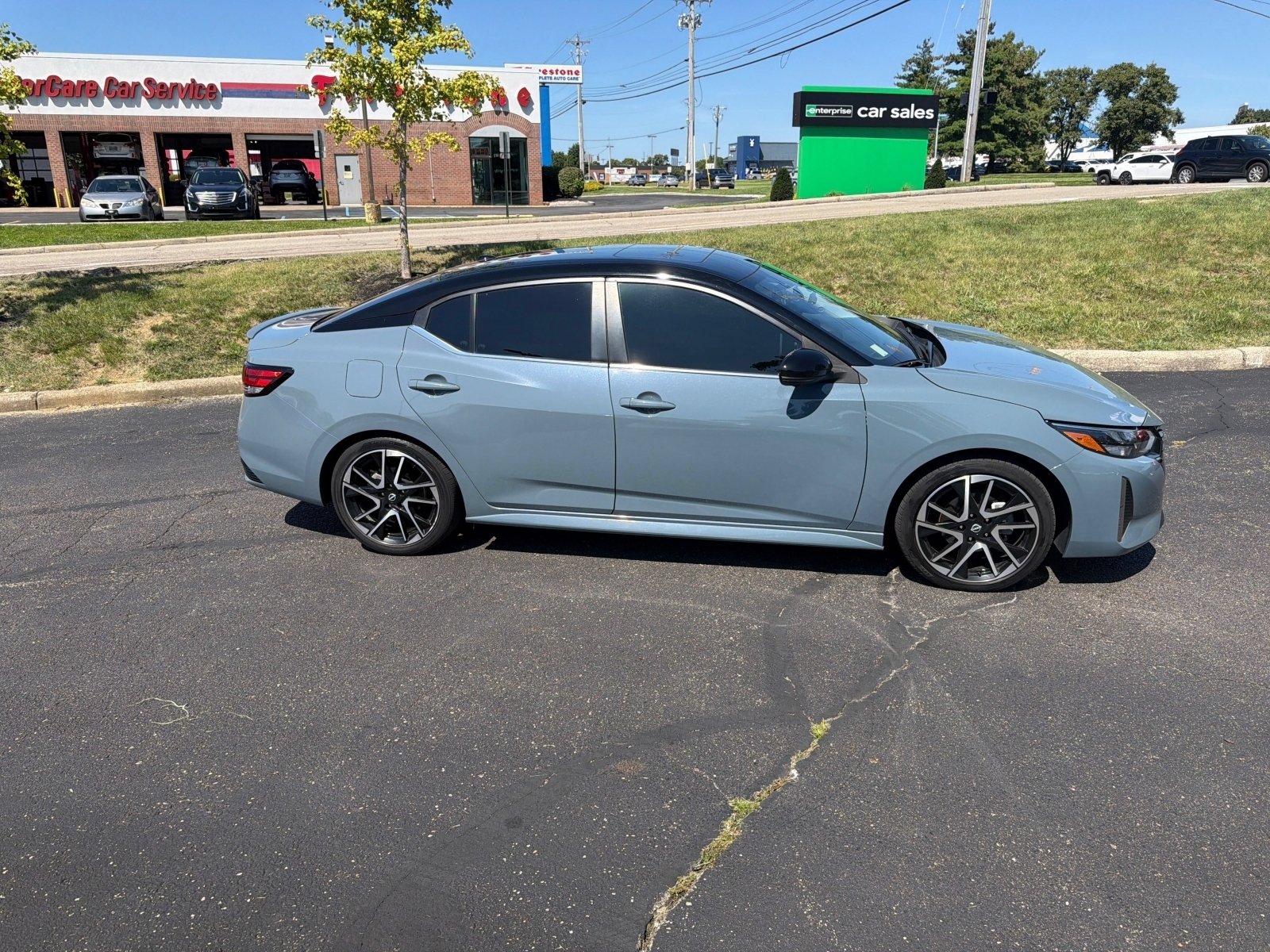 Used 2024 Nissan Sentra SR w/ SR Premium Package FWD image 20