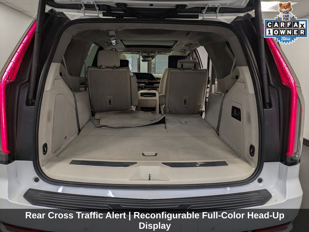 Used 2022 Cadillac Escalade Premium Luxury Platinum w/ Heavy-Duty Trailer Package AWD/4WD image 31