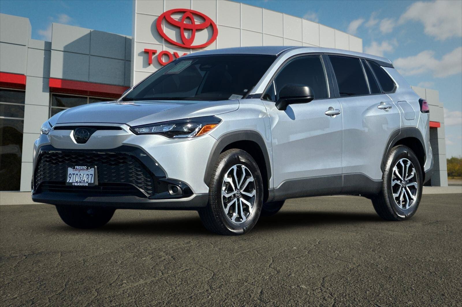Used 2025 Toyota Corolla Cross AWD Hybrid image 7