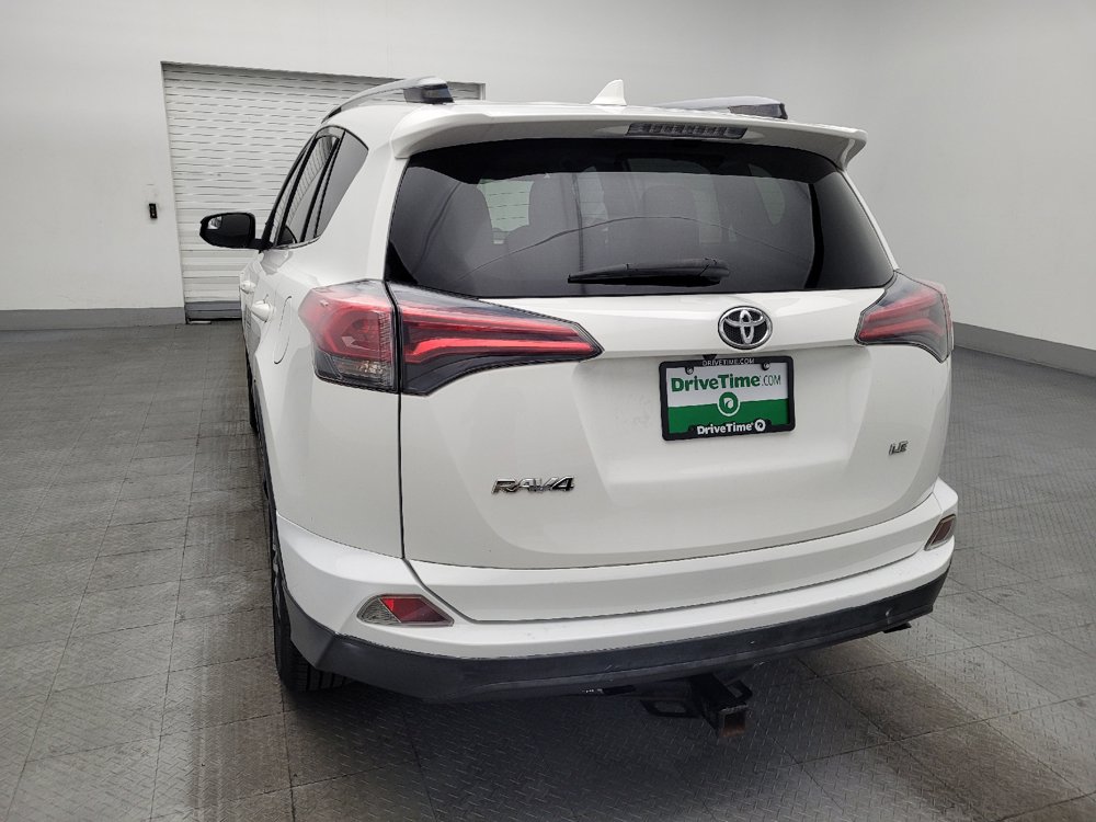 Used 2018 Toyota RAV4 LE FWD image 6