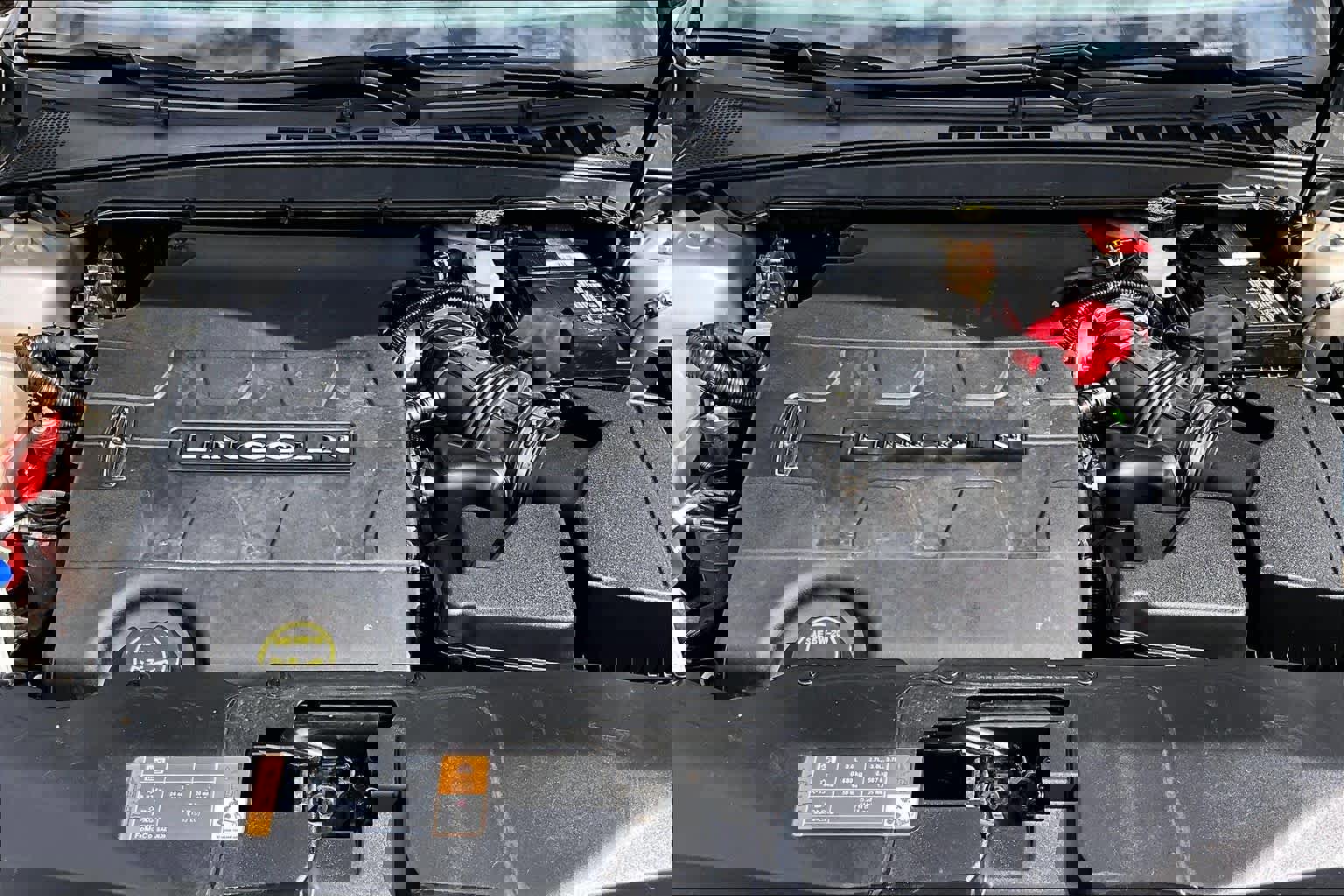 Used 2017 Lincoln Continental Premiere image 32