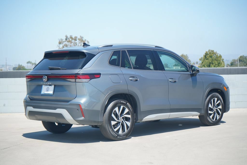 New 2026 Volkswagen Tiguan S FWD image 3