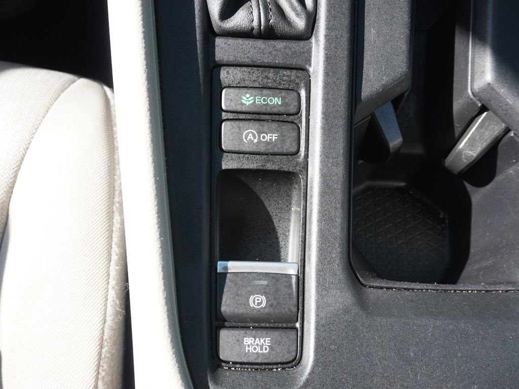 Used 2023 Honda Accord LX image 39
