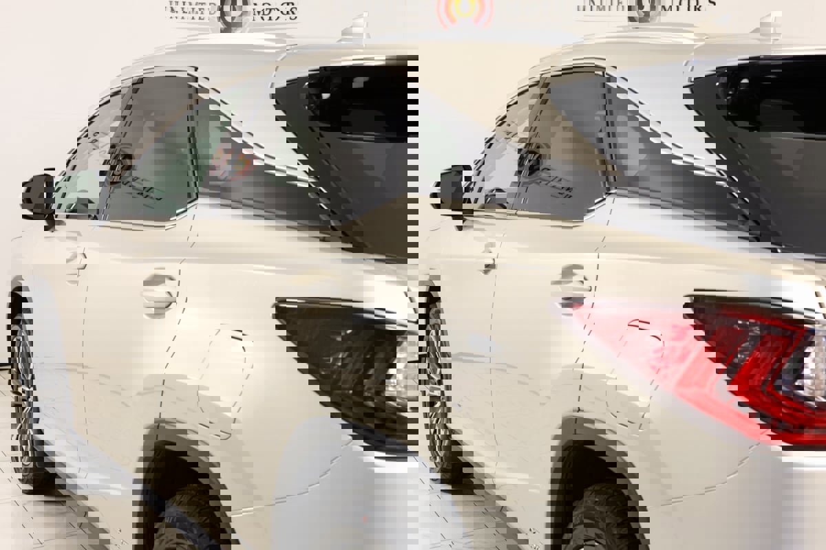 Used 2019 Lexus RX 450h AWD image 48