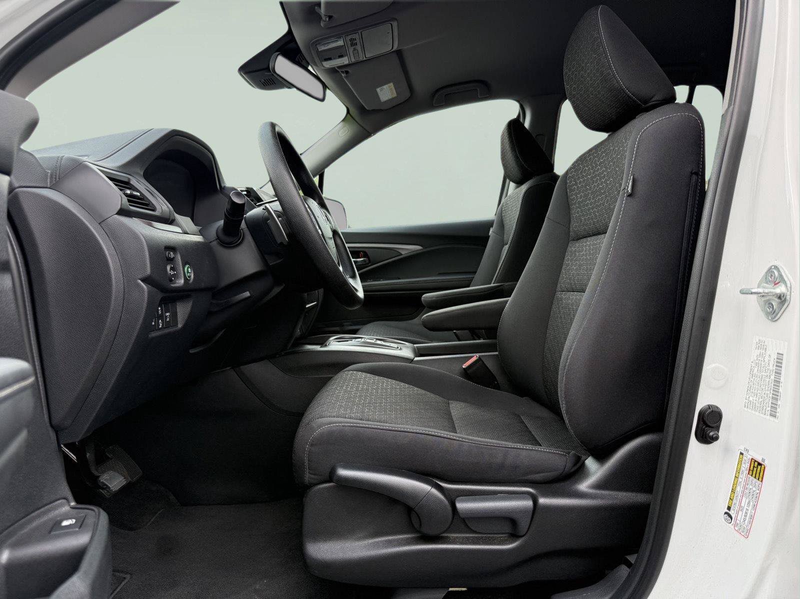 Used 2023 Honda Ridgeline Sport image 10