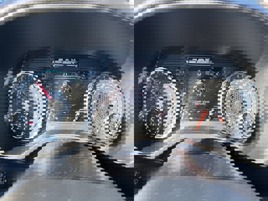 New 2026 RAM 1500 4x4 Crew Cab image 26