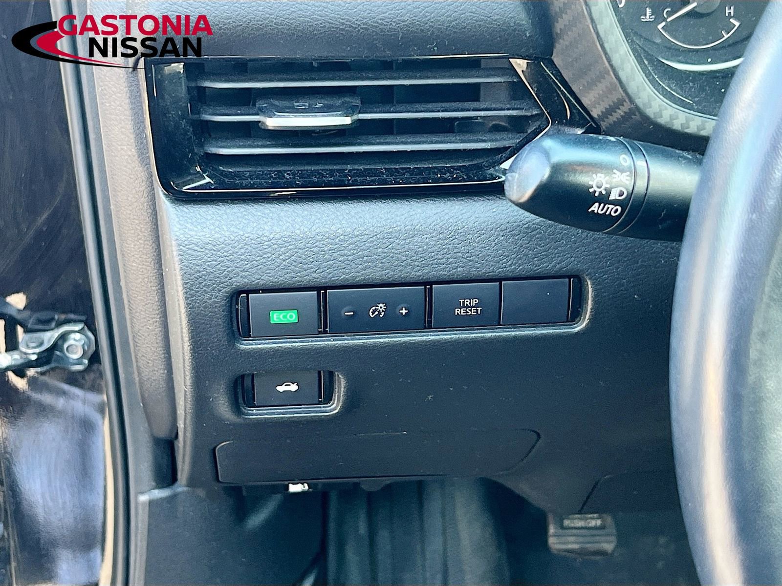 Used 2021 Nissan Sentra SV image 13