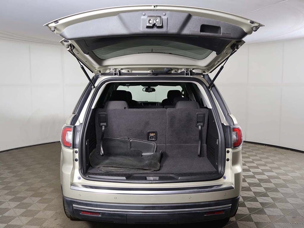 Used 2016 GMC Acadia SLE FWD image 12