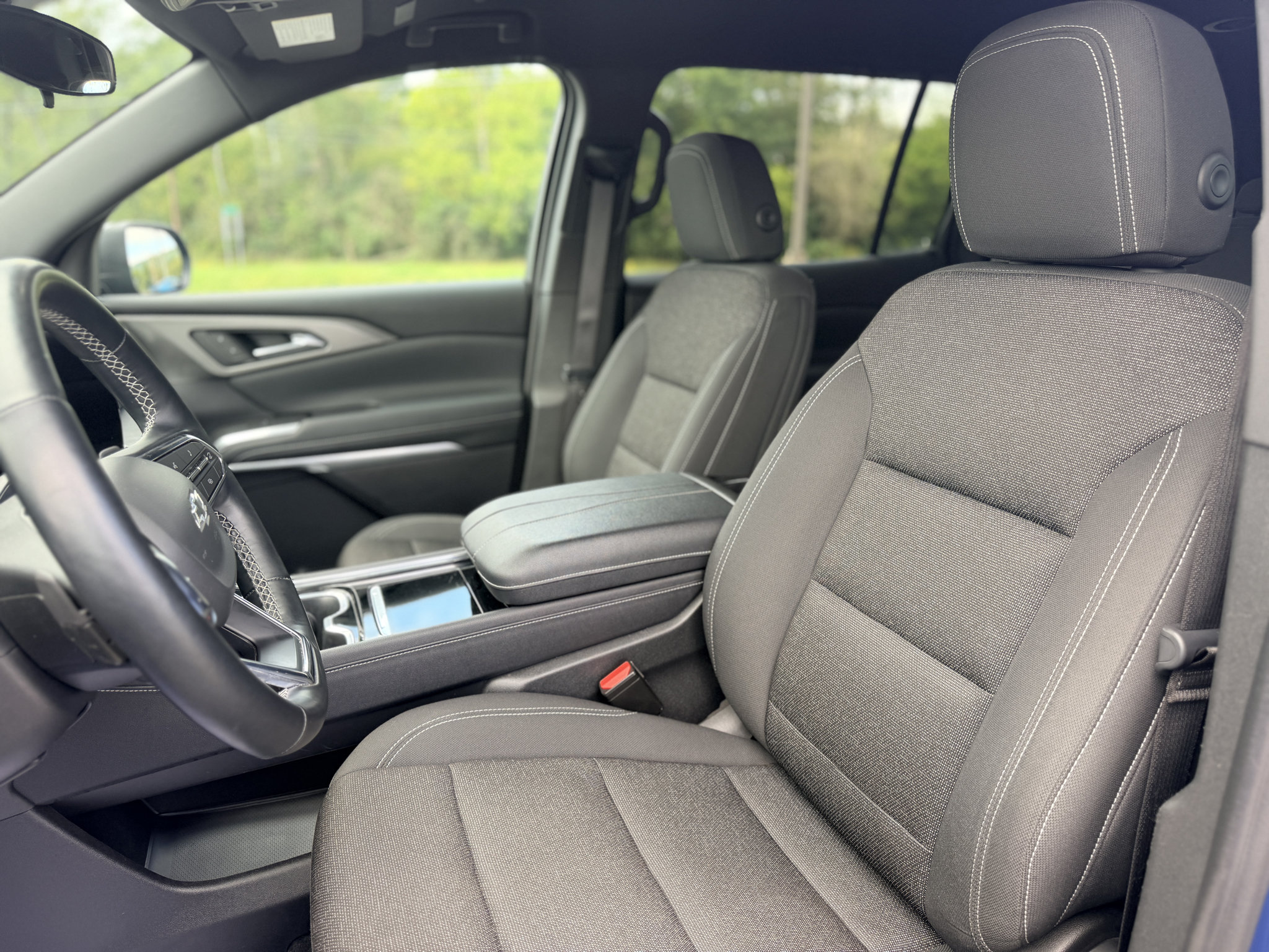 Used 2024 Chevrolet Traverse LS w/ Midnight/Sport Edition AWD/4WD image 14
