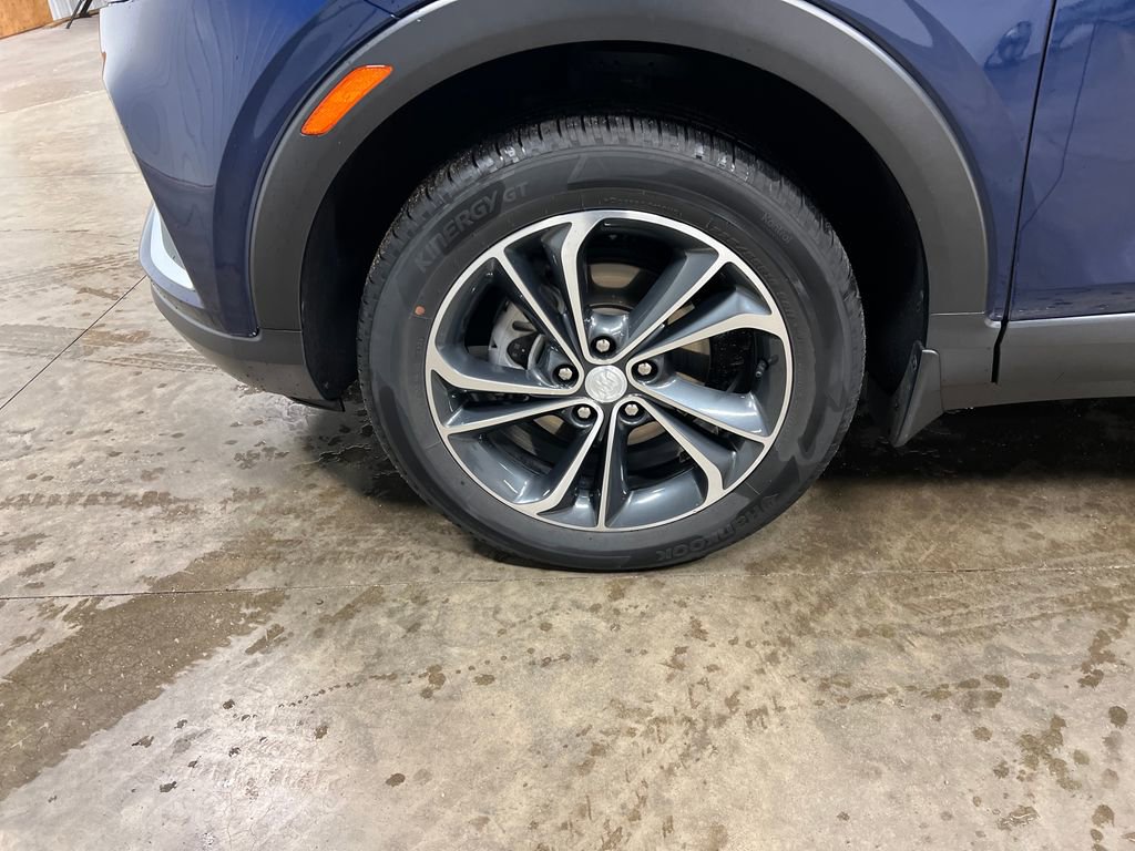 Certified 2022 Buick Encore GX Essence AWD/4WD image 10