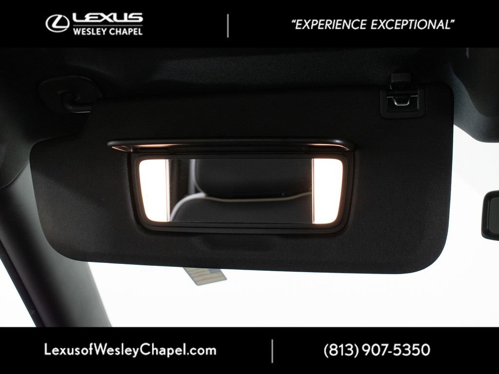 Used 2021 GMC Yukon SLT AWD/4WD image 36
