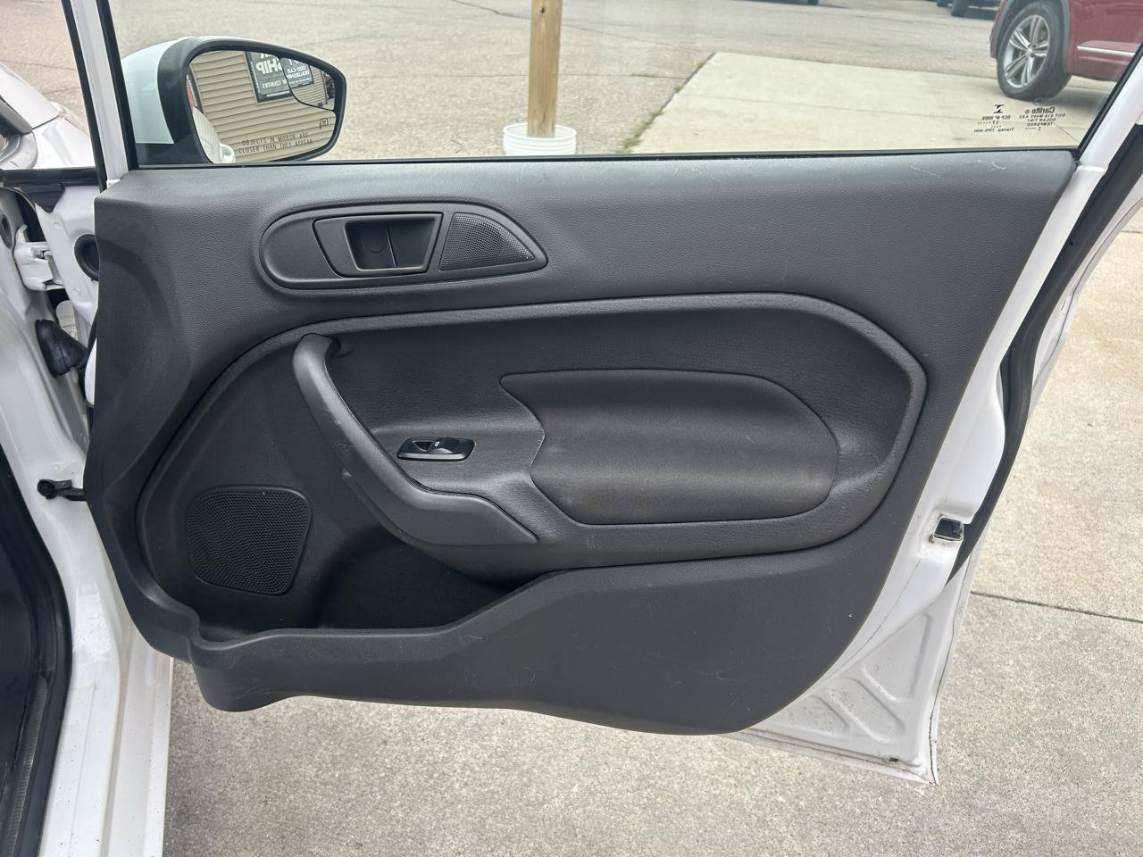 Used 2017 Ford Fiesta SE w/ Cold Weather Package FWD image 16