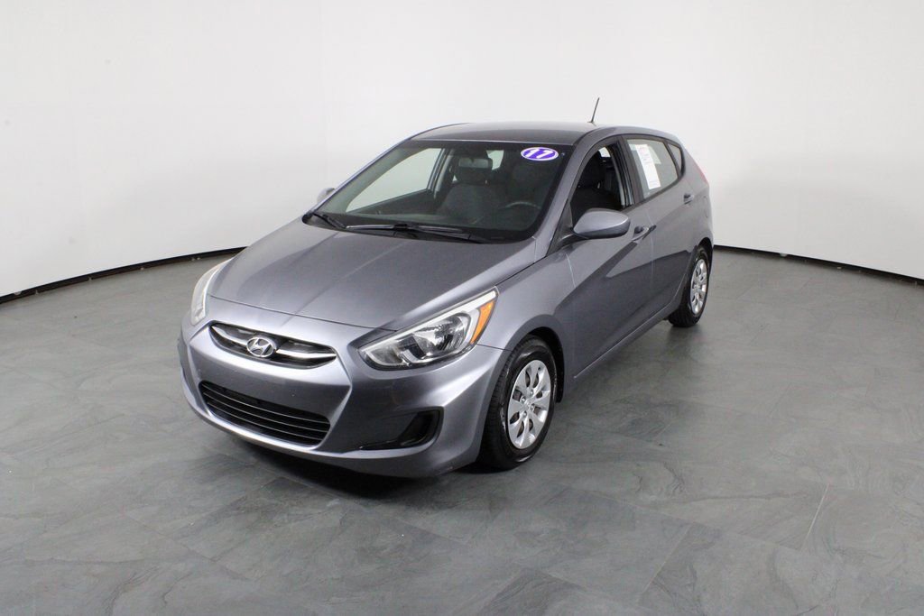 Used 2017 Hyundai Accent SE image 2