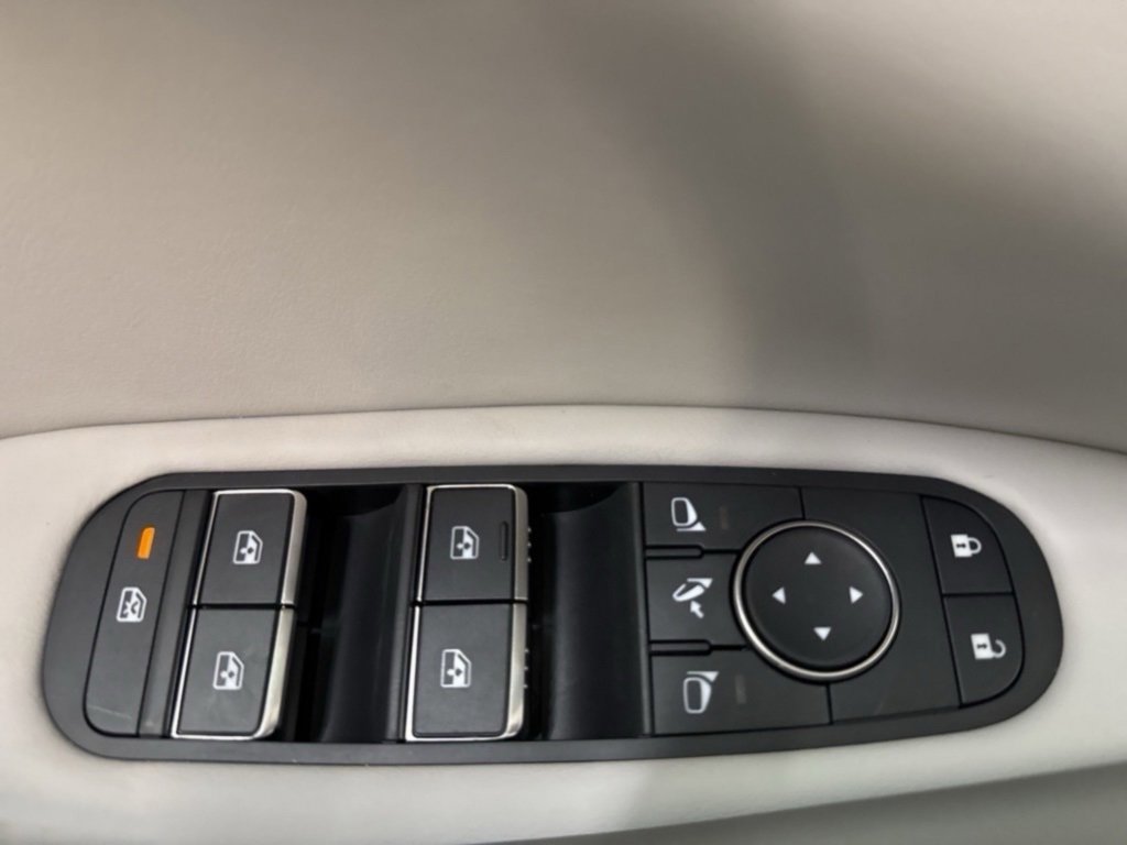 New 2026 INFINITI QX60 Luxe image 18