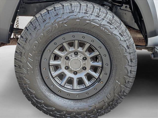 Used 2019 Toyota Tacoma TRD Off-Road w/ Technology Package AWD/4WD image 21