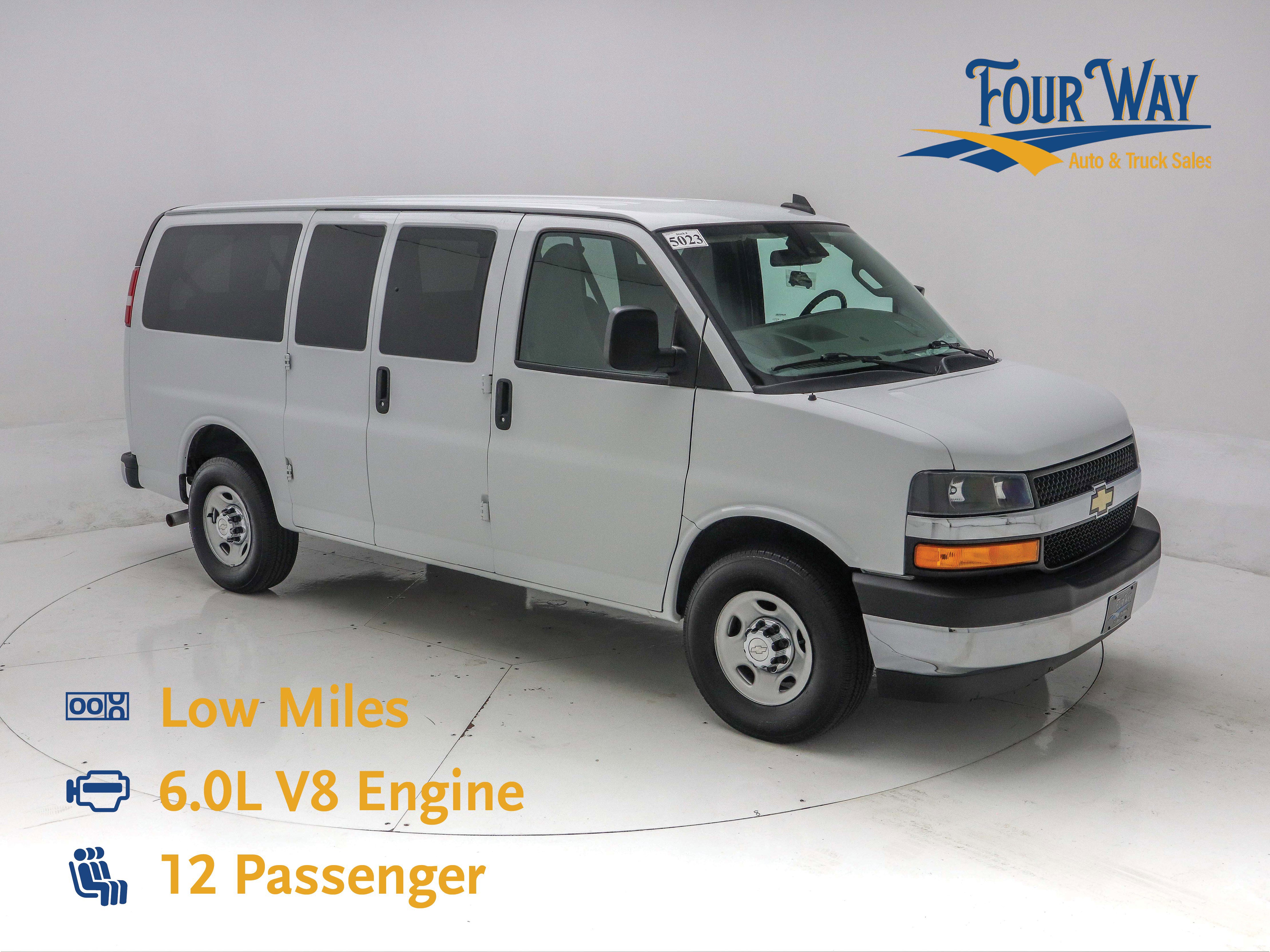 Used 2019 Chevrolet Express 2500 LT w/ LT Preferred Equipment Group image 1