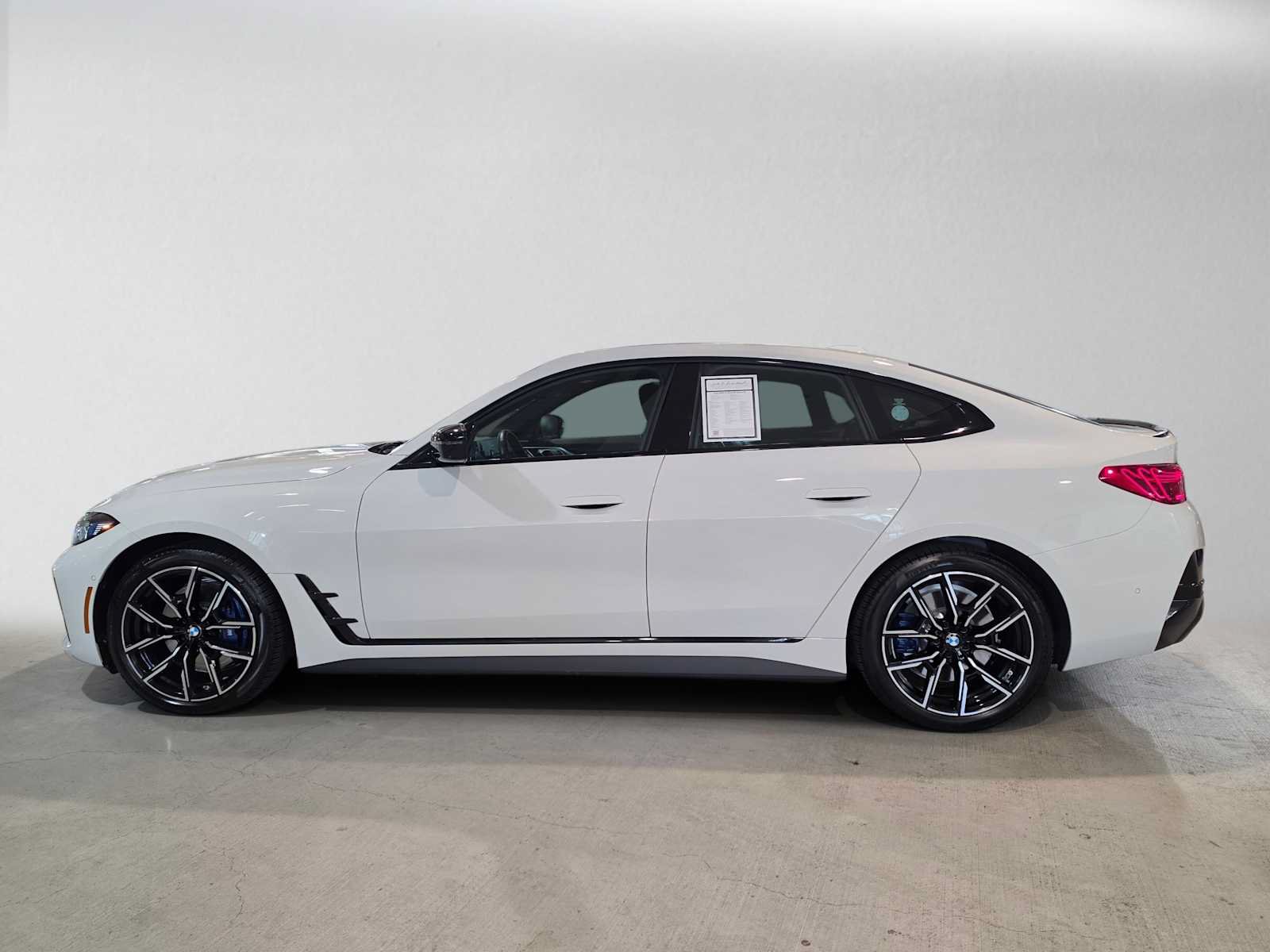 Used 2026 BMW i4 xDrive40i w/ M Sport Package AWD/4WD image 6
