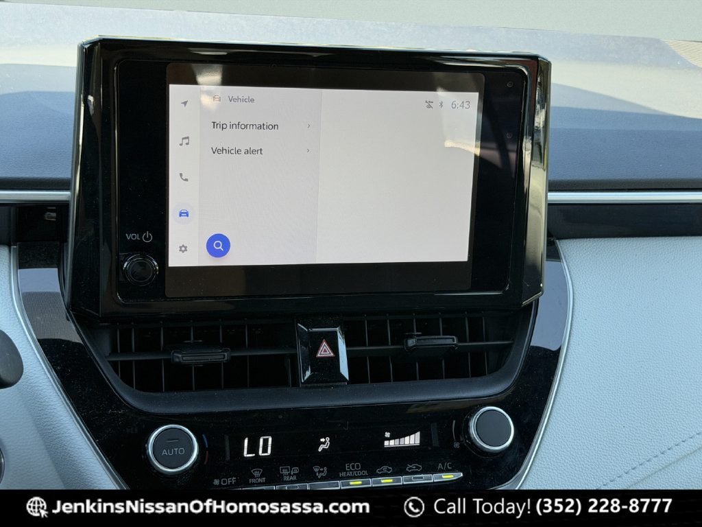 Used 2024 Toyota Corolla SE FWD image 33