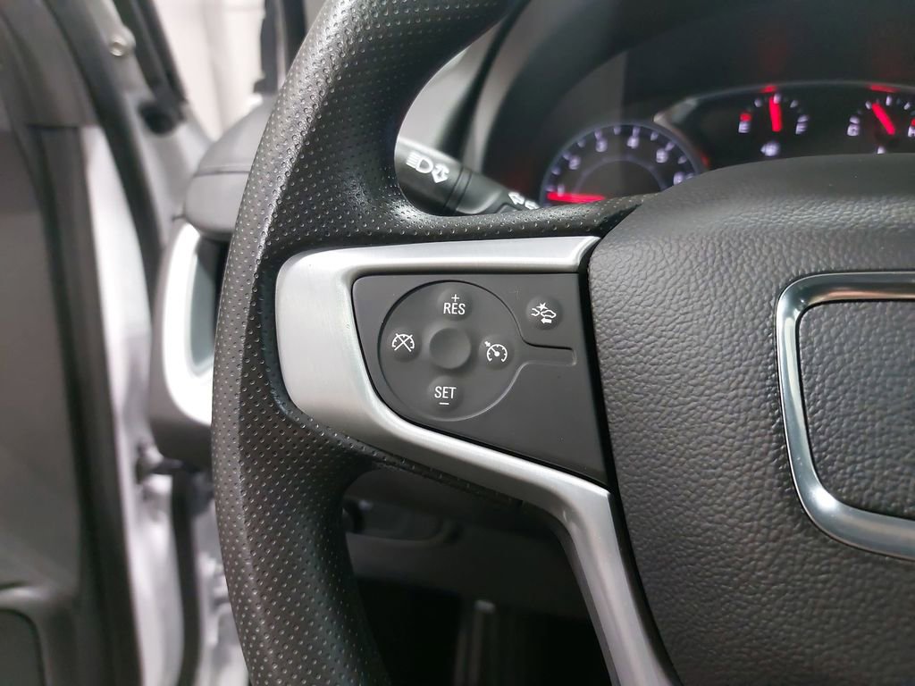 Used 2023 GMC Terrain SLE w/ Driver Convenience Package image 16