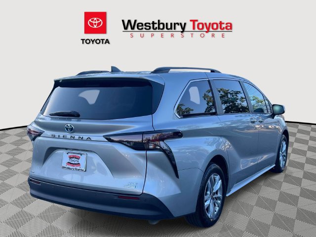 Certified 2024 Toyota Sienna XLE w/ XLE Plus Package AWD/4WD image 7