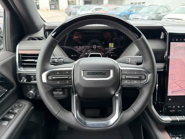 New 2026 GMC Yukon XL Denali w/ Denali Reserve Package AWD/4WD image 10