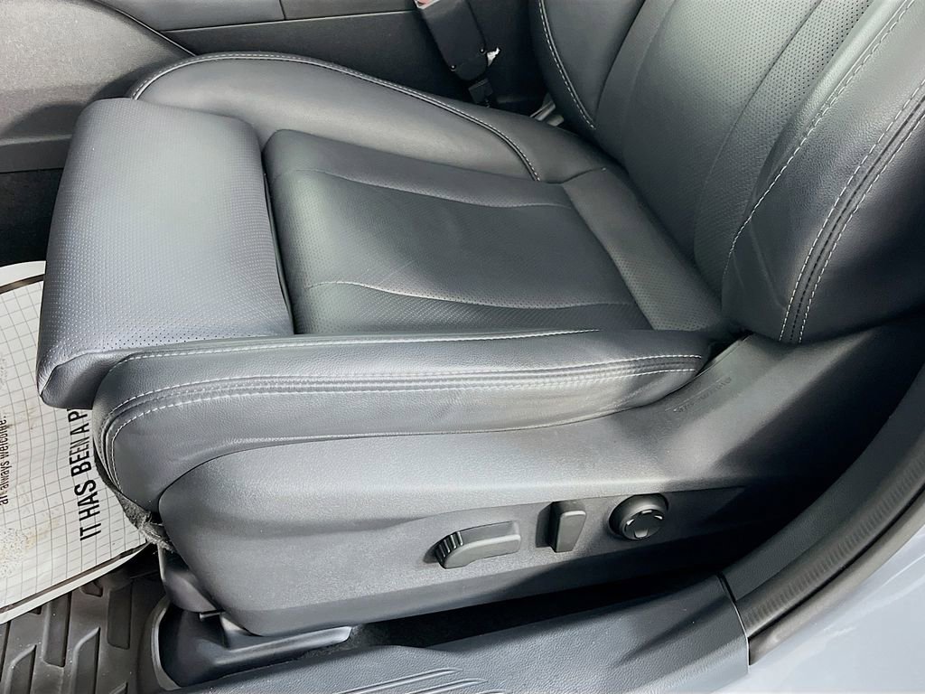 Used 2023 Subaru Outback Limited XT image 29