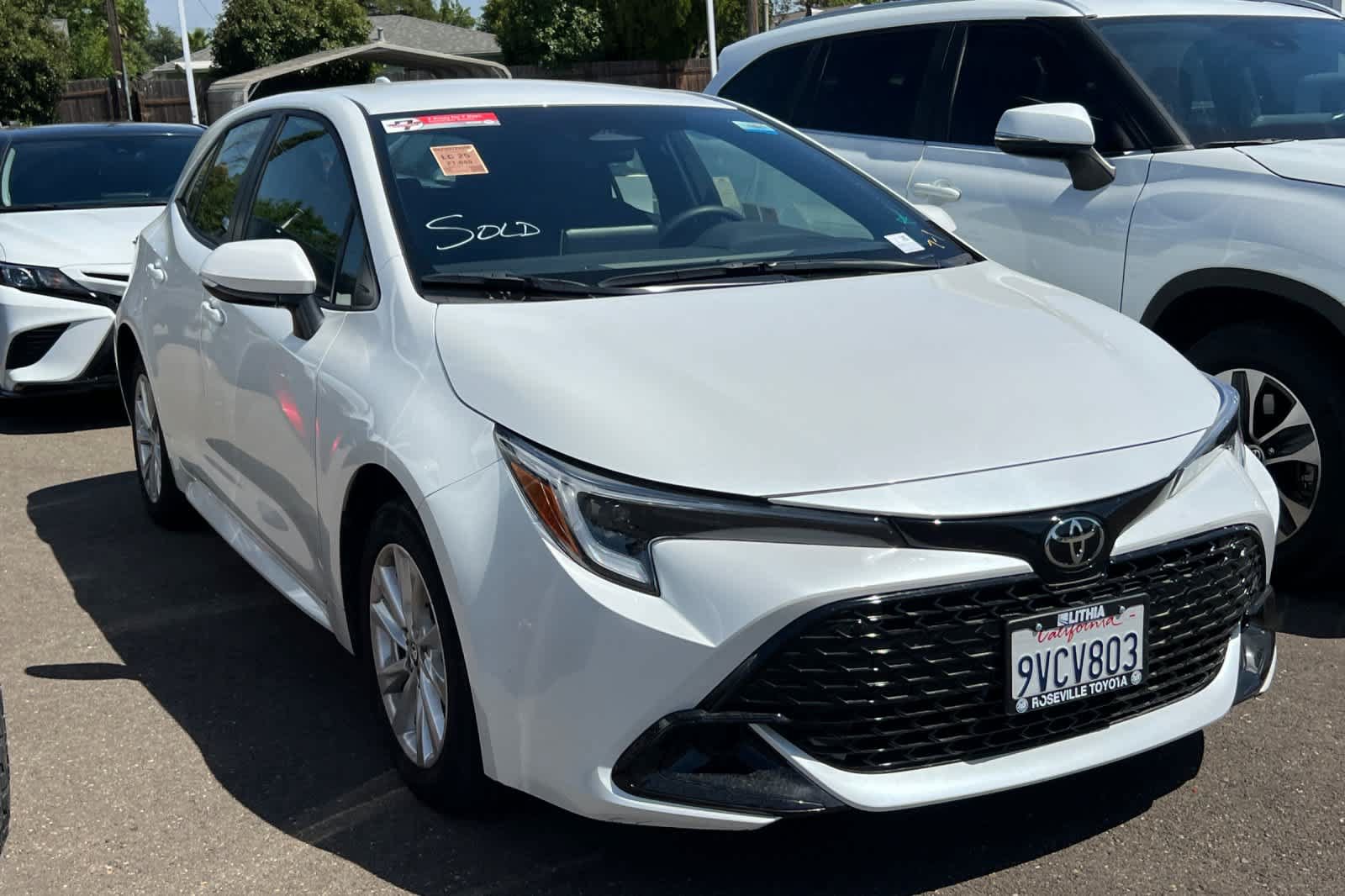 Used 2025 Toyota Corolla SE FWD image 3