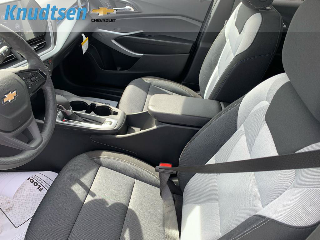 New 2026 Chevrolet Trax LS w/ Driver Confidence Package FWD image 16