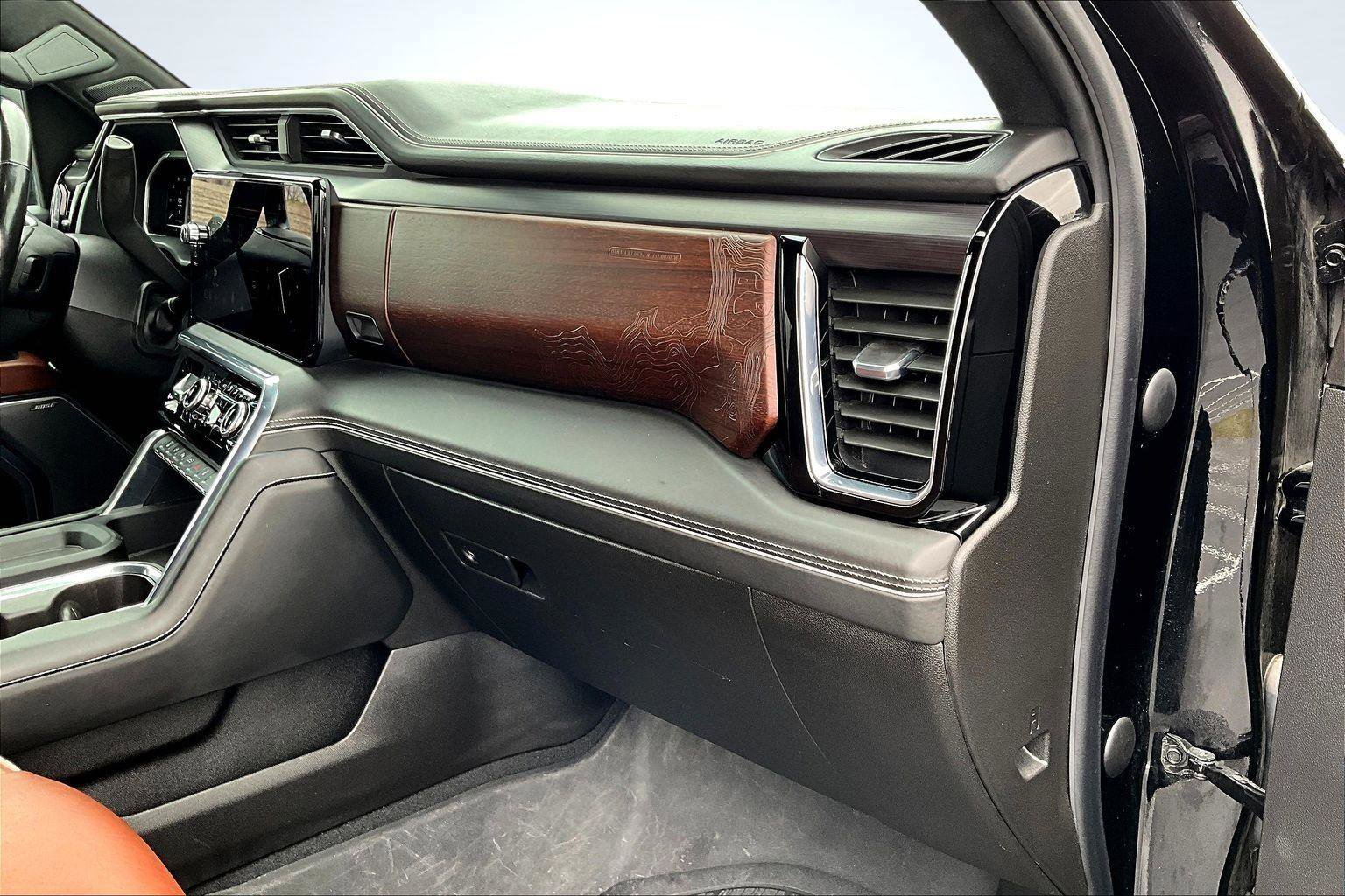 Used 2024 GMC Sierra 2500 Denali Ultimate w/ LPO, GMC Protection Package image 18